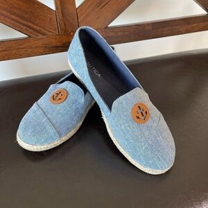 Nautica shoes in a size 8